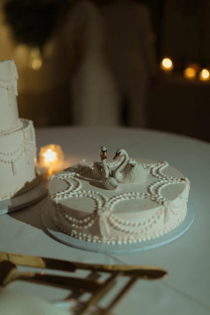 Vintage wedding cake with swans
